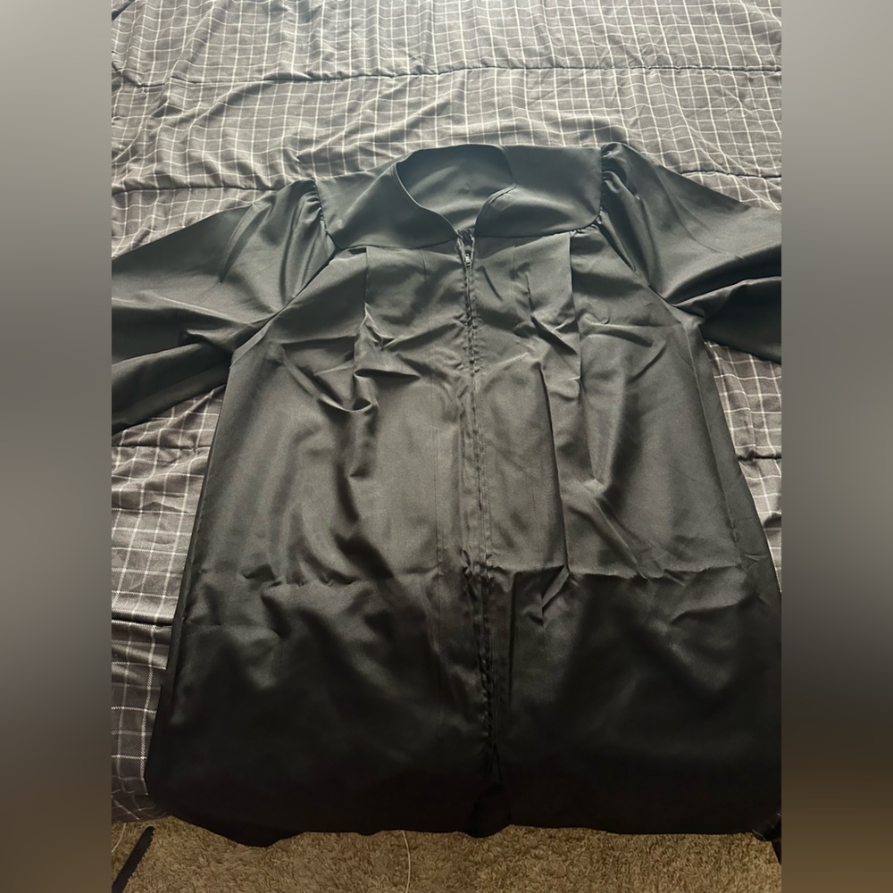 Men's Large Graduation Gown
